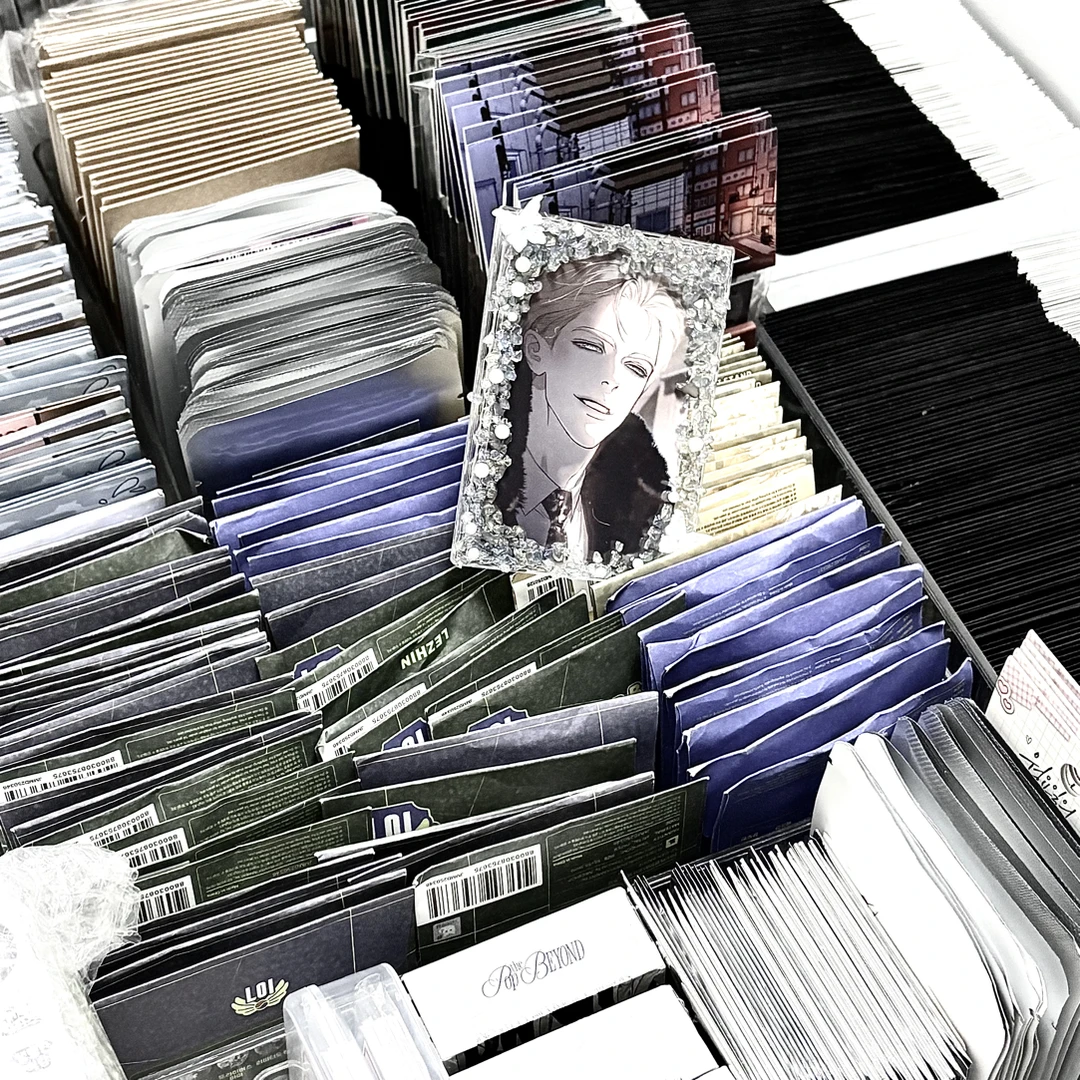 【韩漫未拆】无根/魔咒/周一的救星/ar/攻受包/吧唧/四宫格未拆合集