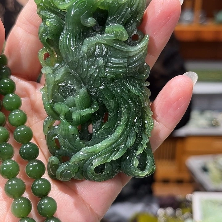 颈饰未镶嵌和田玉（糖玉）财****鲤