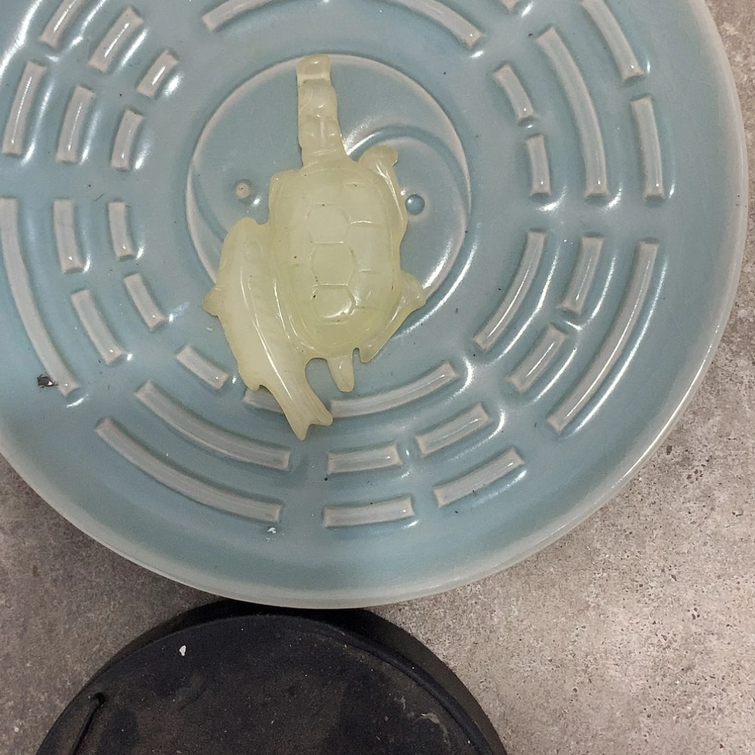 其他现代陶瓷工艺品