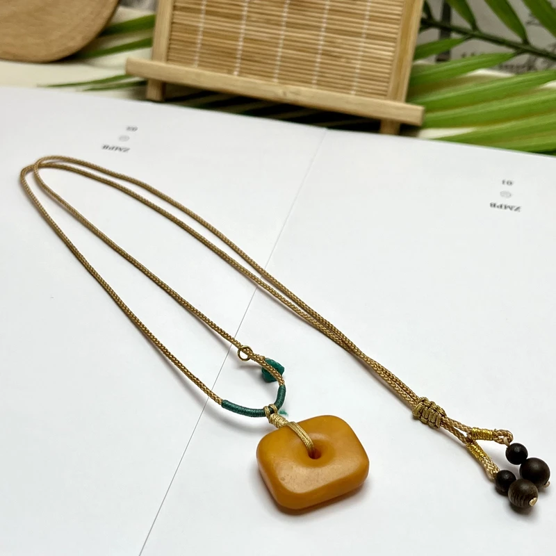 方蜜蜡吊坠AZB0092项链