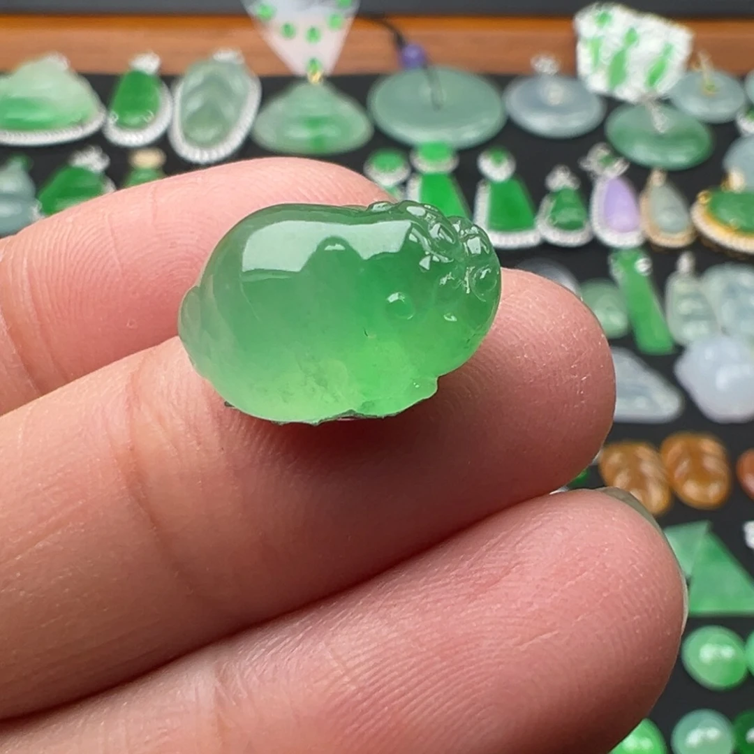 翡翠颈饰未镶嵌金蟾14.6