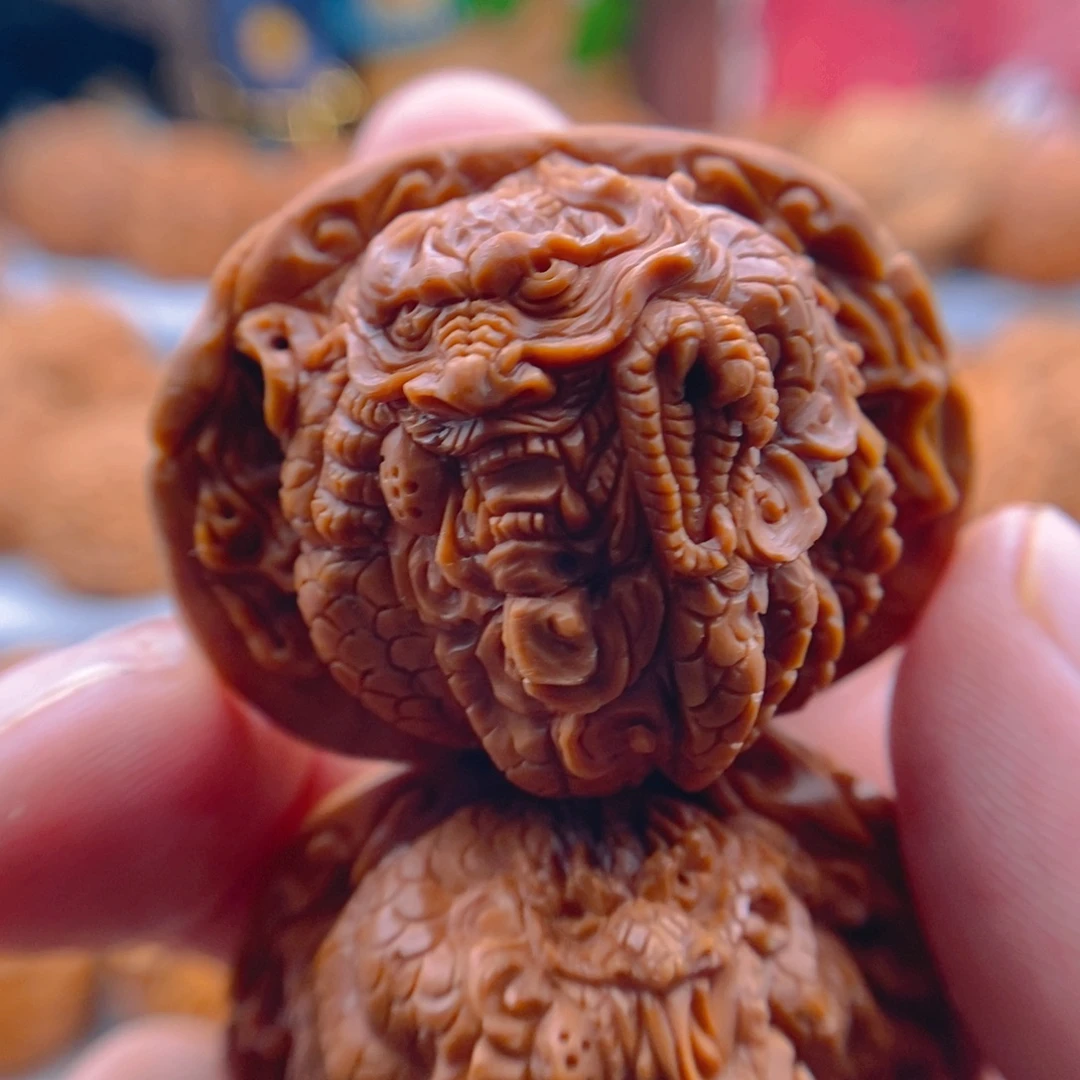 把件文玩核桃纯手工雕刻四大神兽