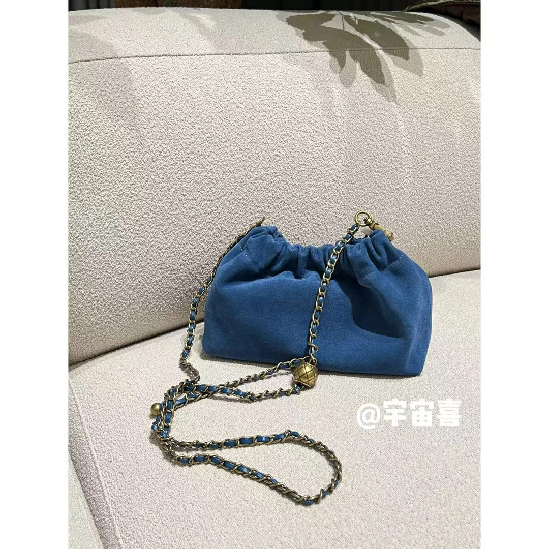 【麂皮斜挎黄铜黑金手拿包】福袋