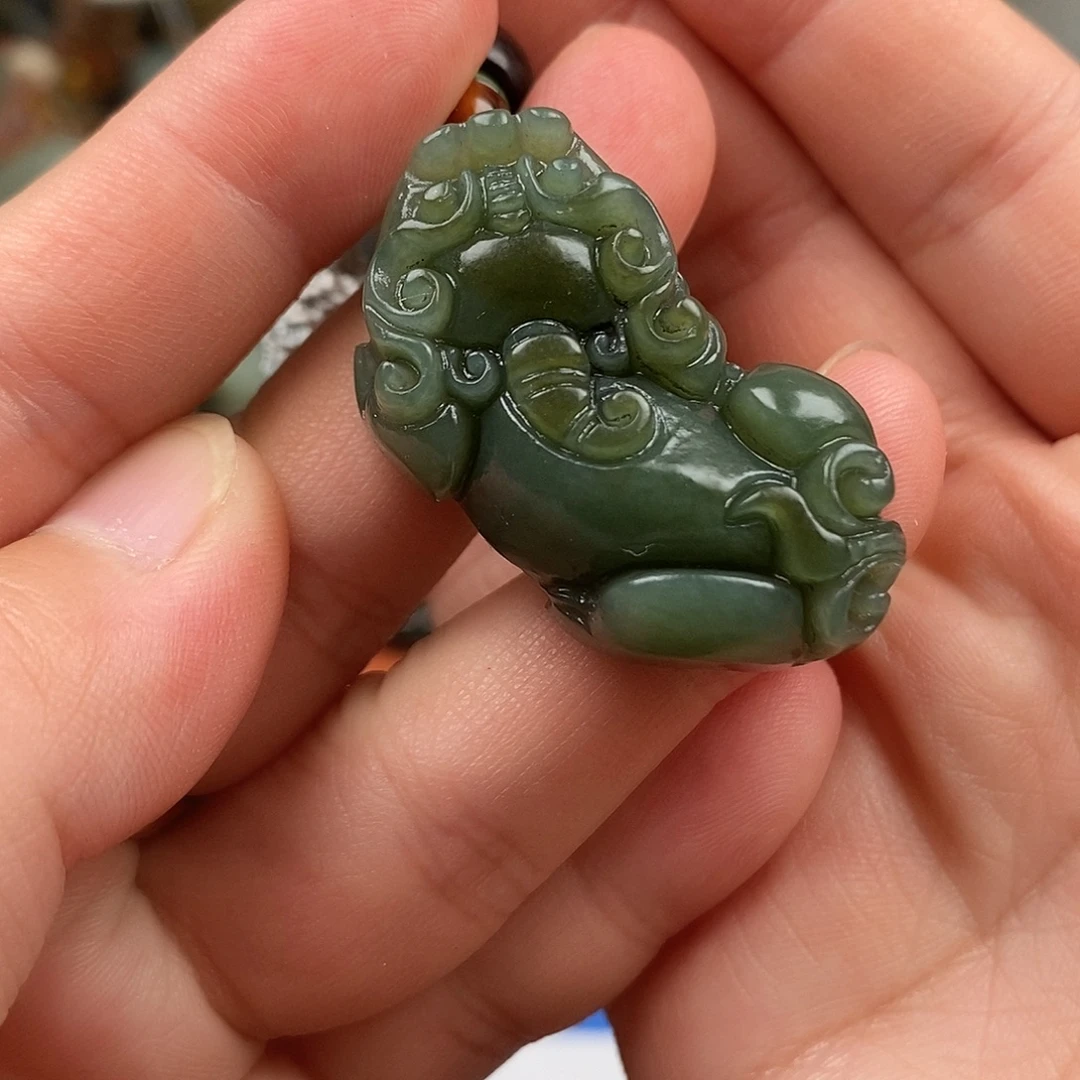 颈饰未镶嵌和田玉霸王貔貅