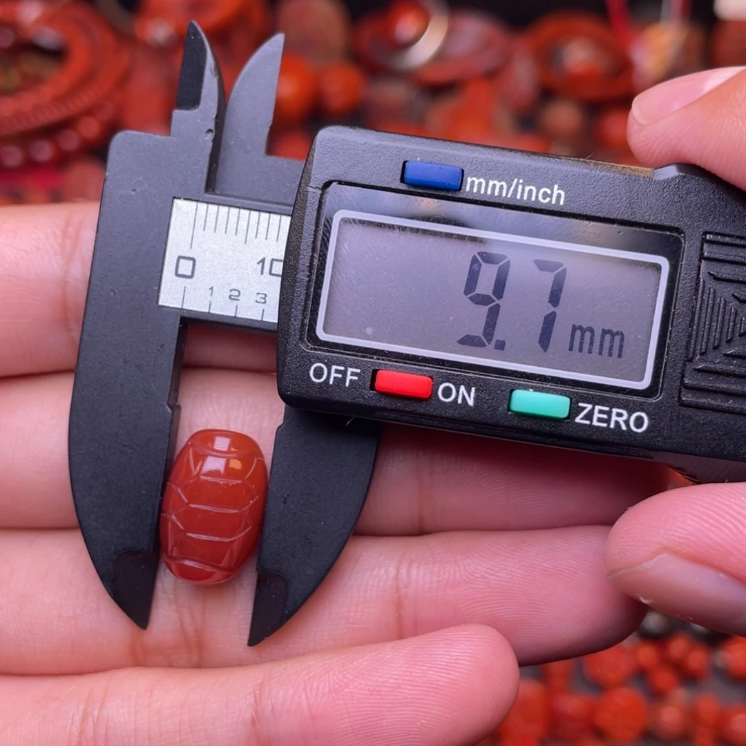 南红玛瑙配饰未镶嵌