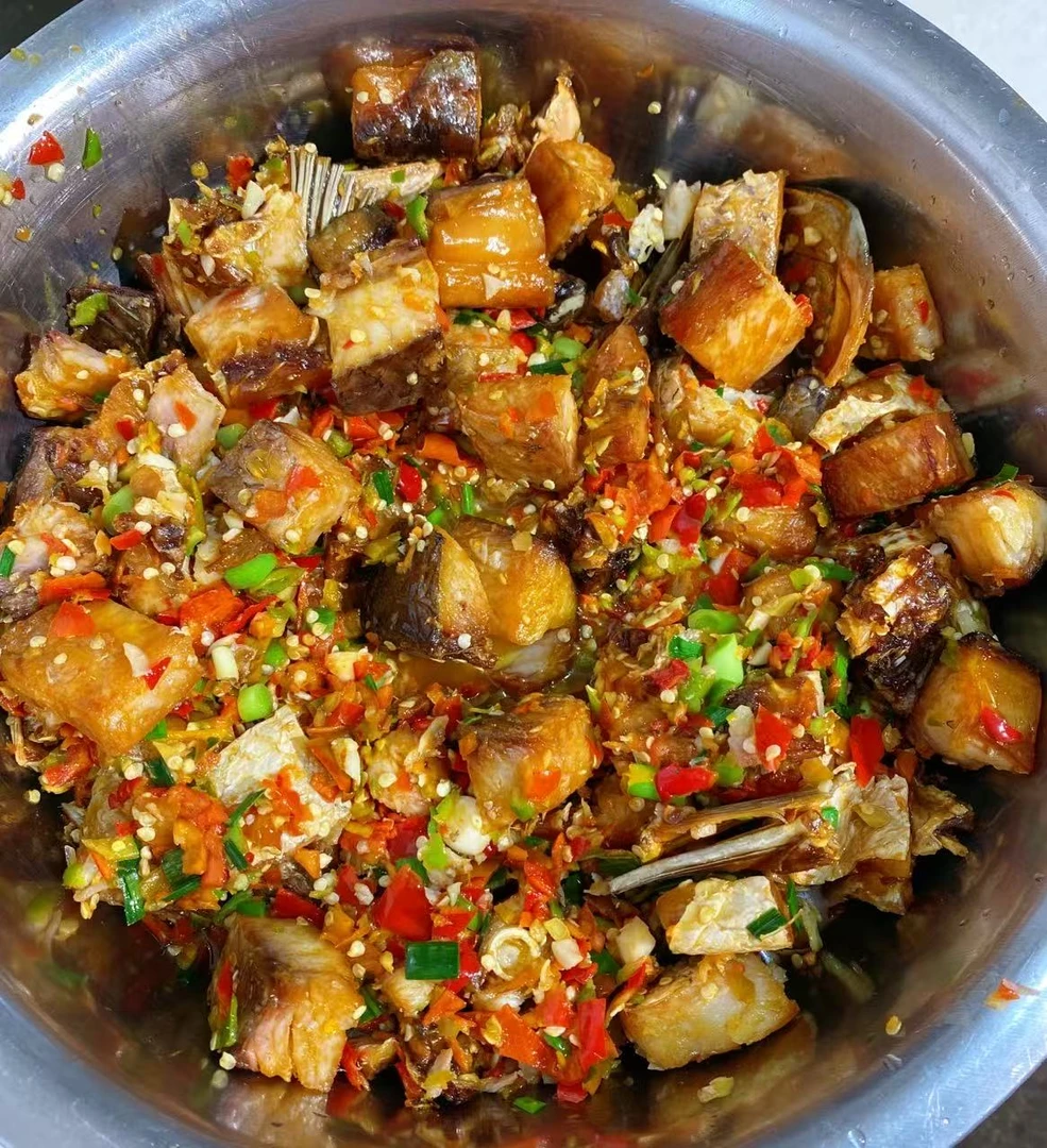 安徽特色美食农家手工柴火腊鱼块下酒硬菜香辣鱼块