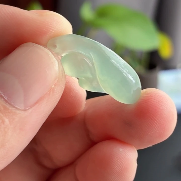 定制翡翠未镶嵌翡翠挂件