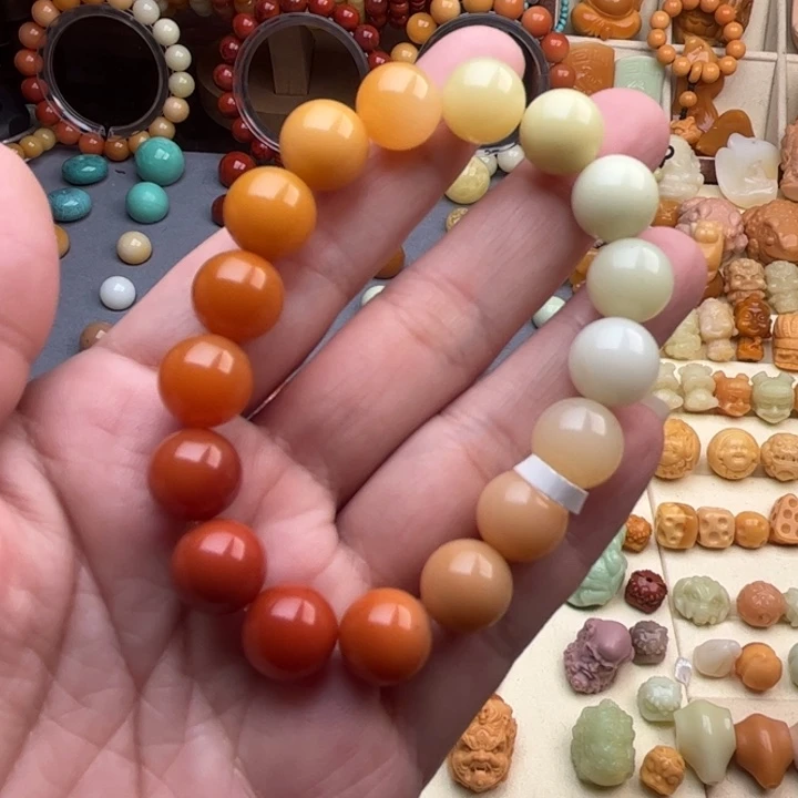 未镶嵌石英质玉（缅黄）珠宝半成品