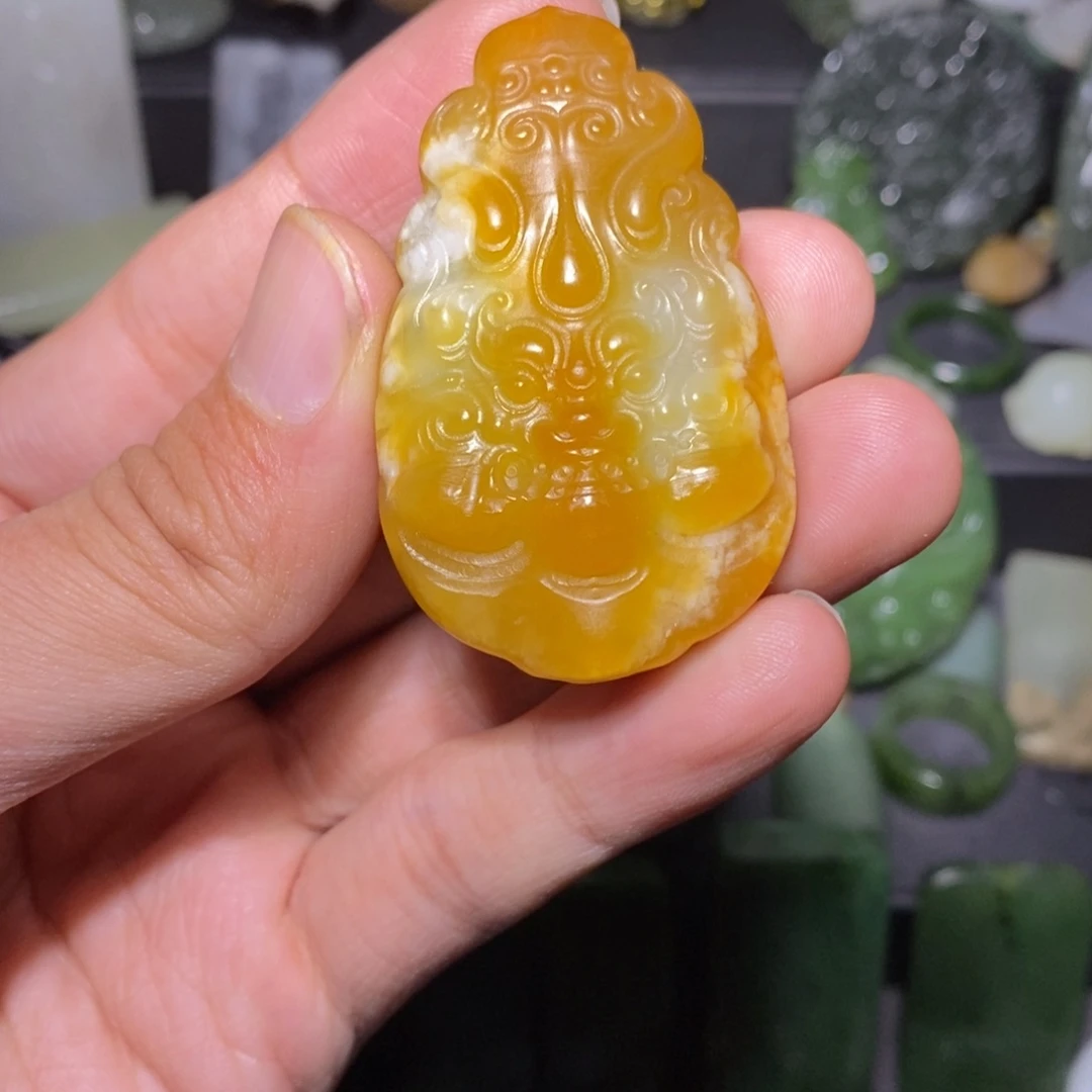 颈饰未镶嵌和田玉