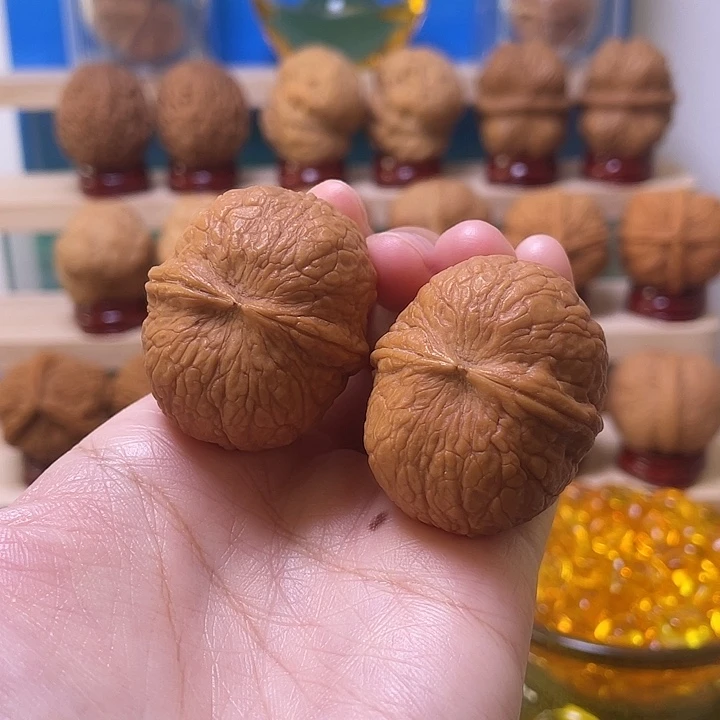 文玩核桃吊坠落宝25