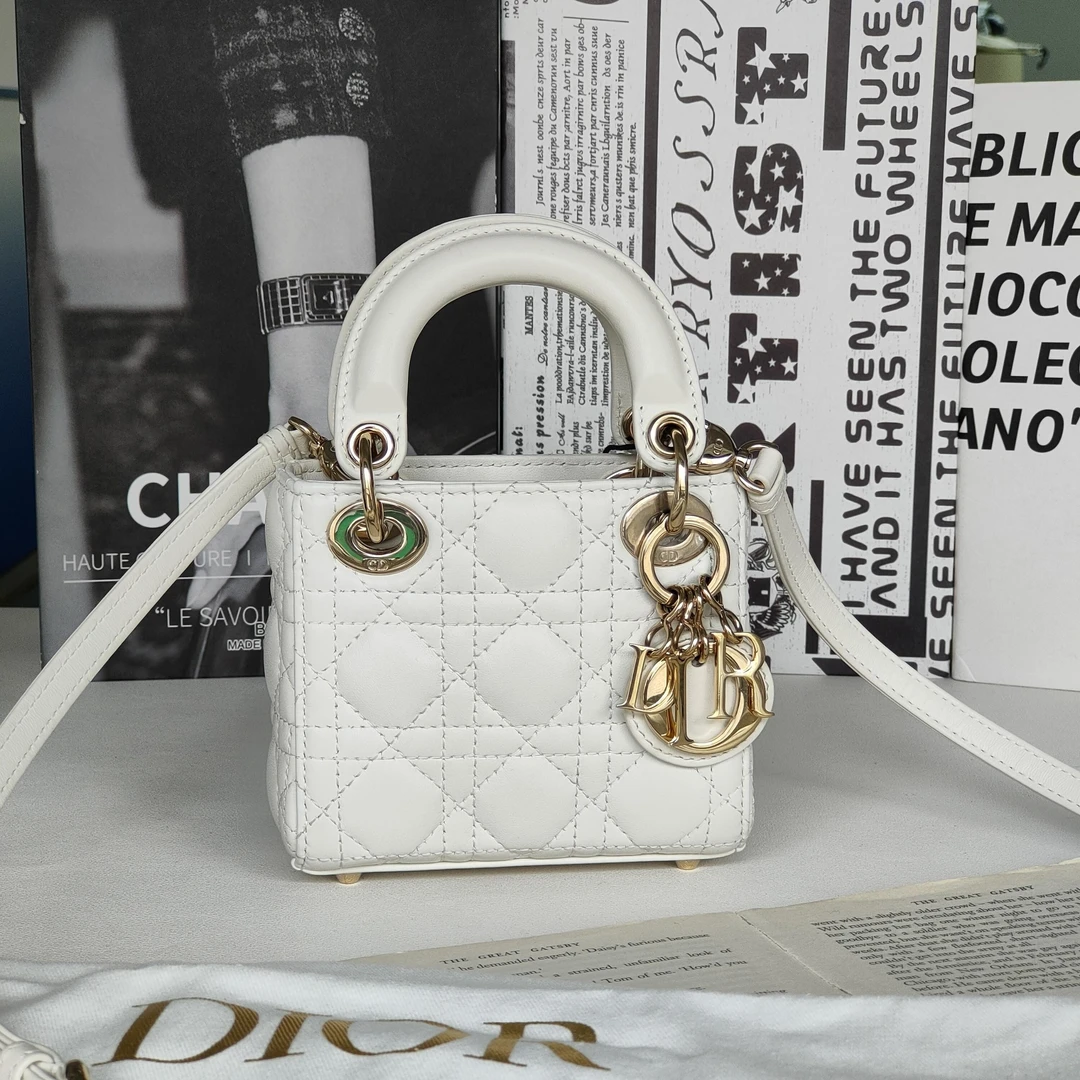 95新 DIOR/迪奥 Azul-白色羊皮金扣戴妃超迷你手提斜挎包 43214