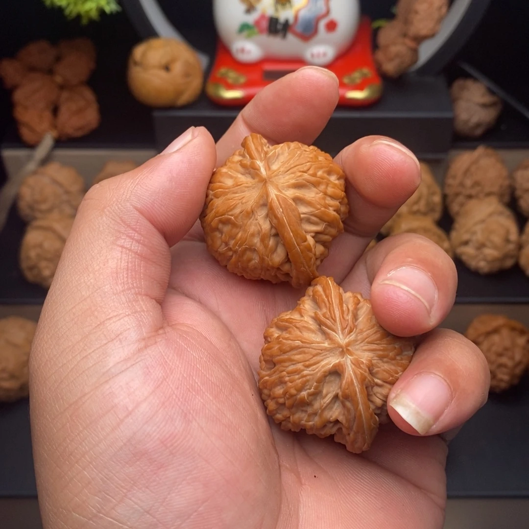 赶***来文玩核桃把件40磨盘