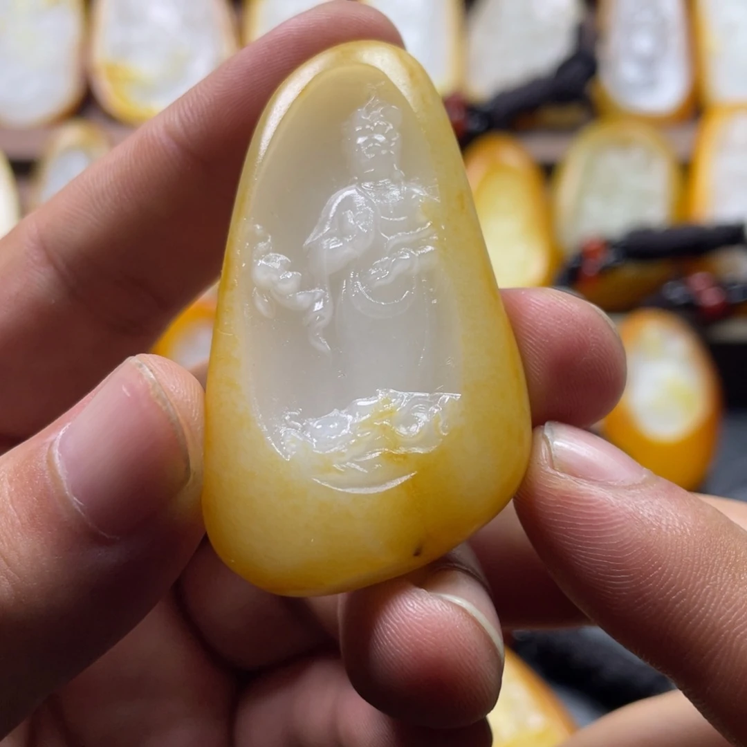 颈饰未镶嵌和田玉