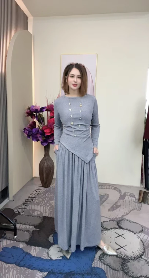 柔软云雾感松弛舒适莱赛尔针织T恤上衣+垂感A字半身裙套装百搭