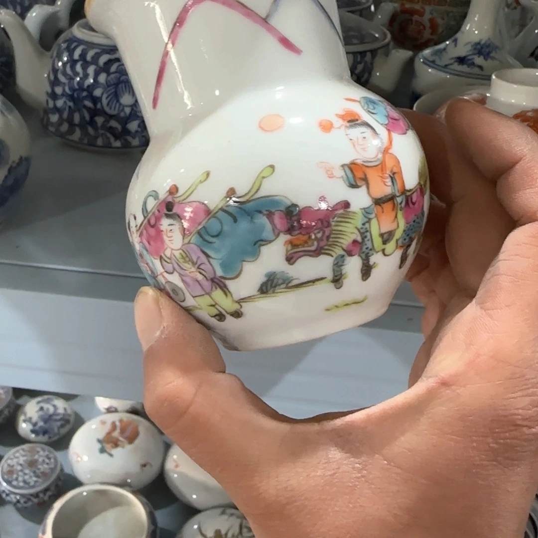 瓷片瓷器等艺术的熏陶以及各种