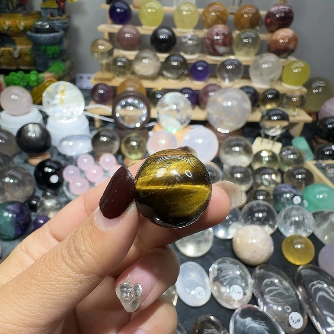 水晶珠宝半成品未镶嵌金虎