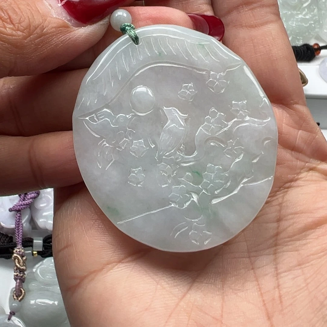 翡翠颈饰未镶嵌喜上眉梢