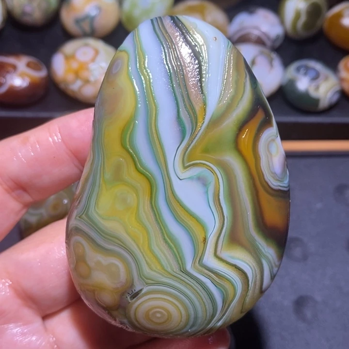 未镶嵌玛瑙/玉髓珠宝半成品94