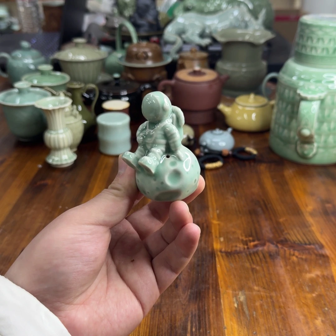 小仲龙泉青瓷微瑕8078