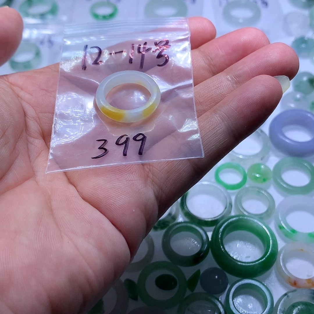 未镶嵌定制翡翠翡翠