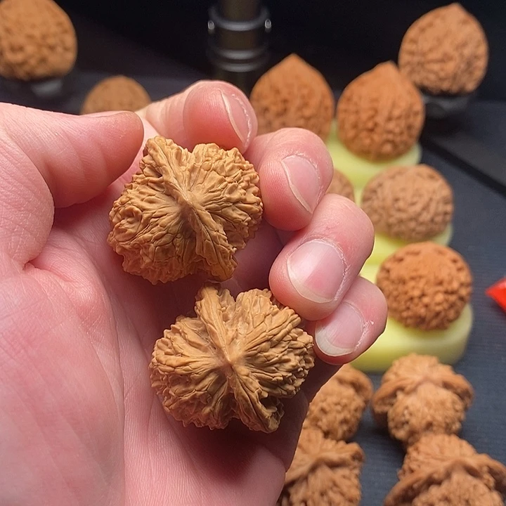 文玩核桃把件闪电27