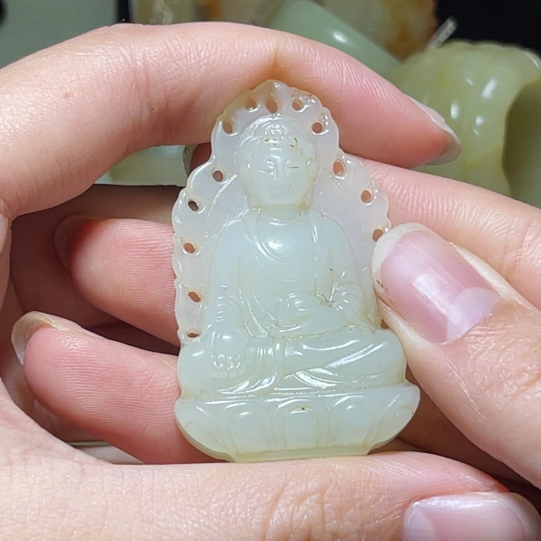 未镶嵌和田玉（糖玉）挂件