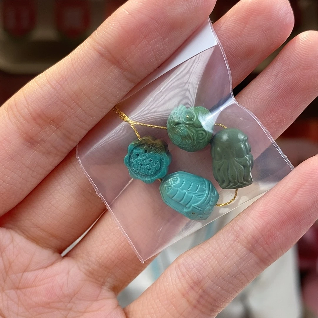 未镶嵌绿松石珠宝奇石