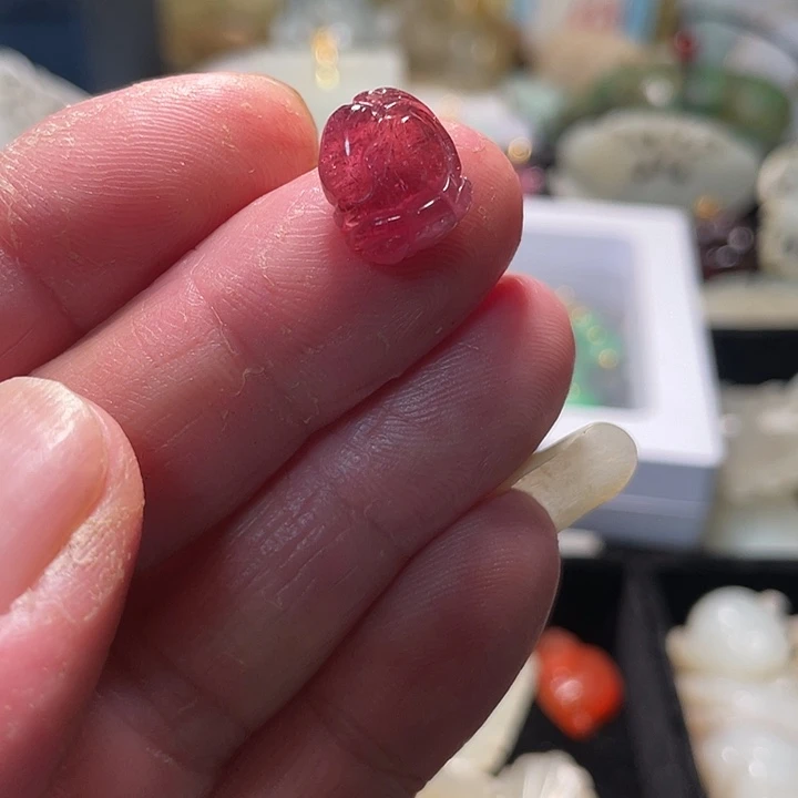 丢***丢银S925镶嵌颈饰碧玺