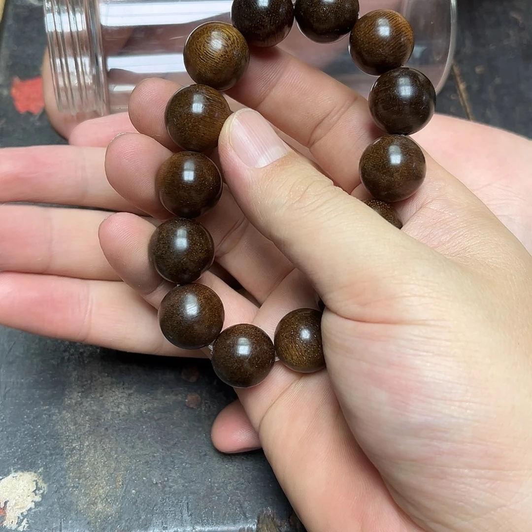 大叶紫檀（黑酸枝木类）