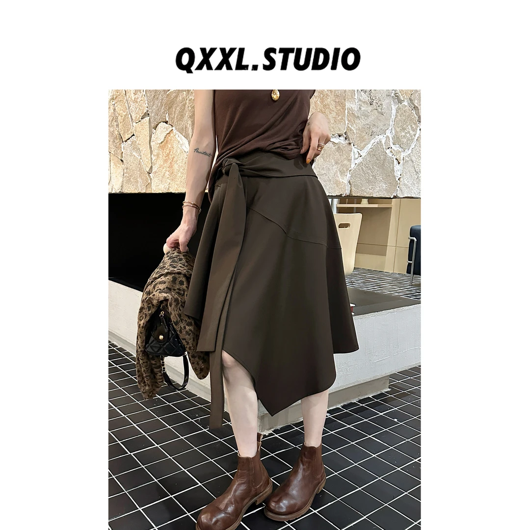 邱小小丽呀 早秋不规则垂感高腰半身裙女显瘦小众设计感a字半裙