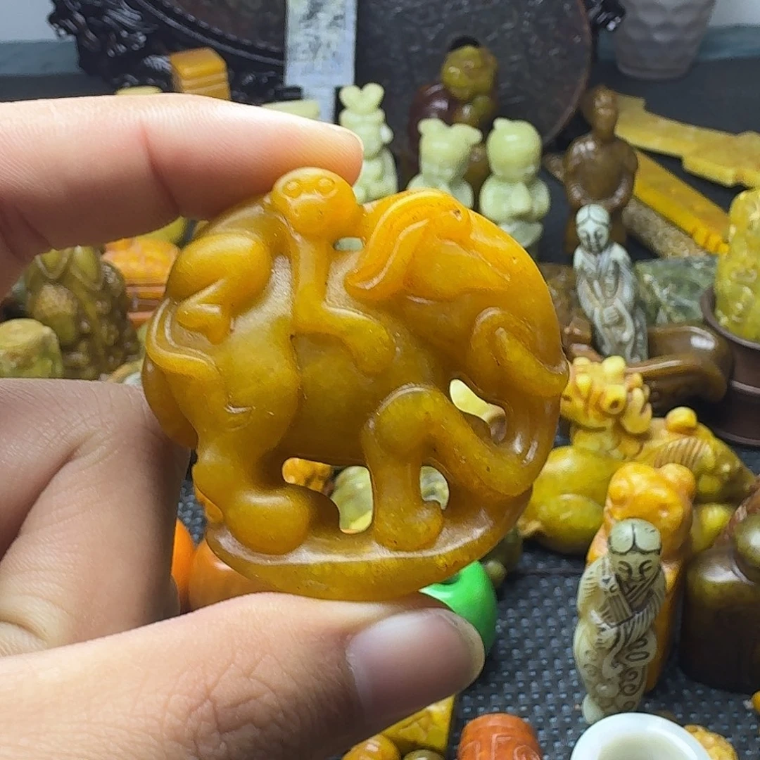 白玉菩提吊坠。。。