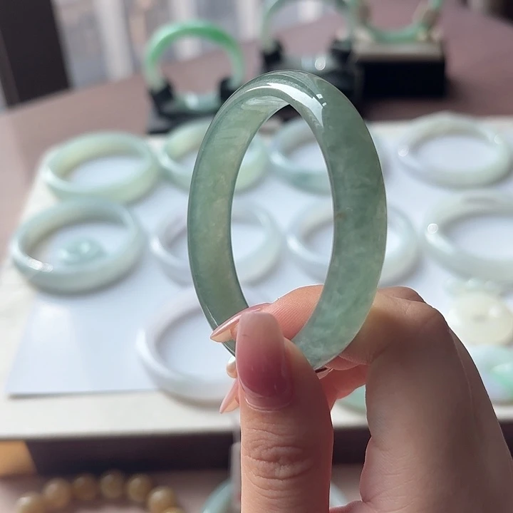 翡翠未镶嵌手镯（序号3）点菜看细节