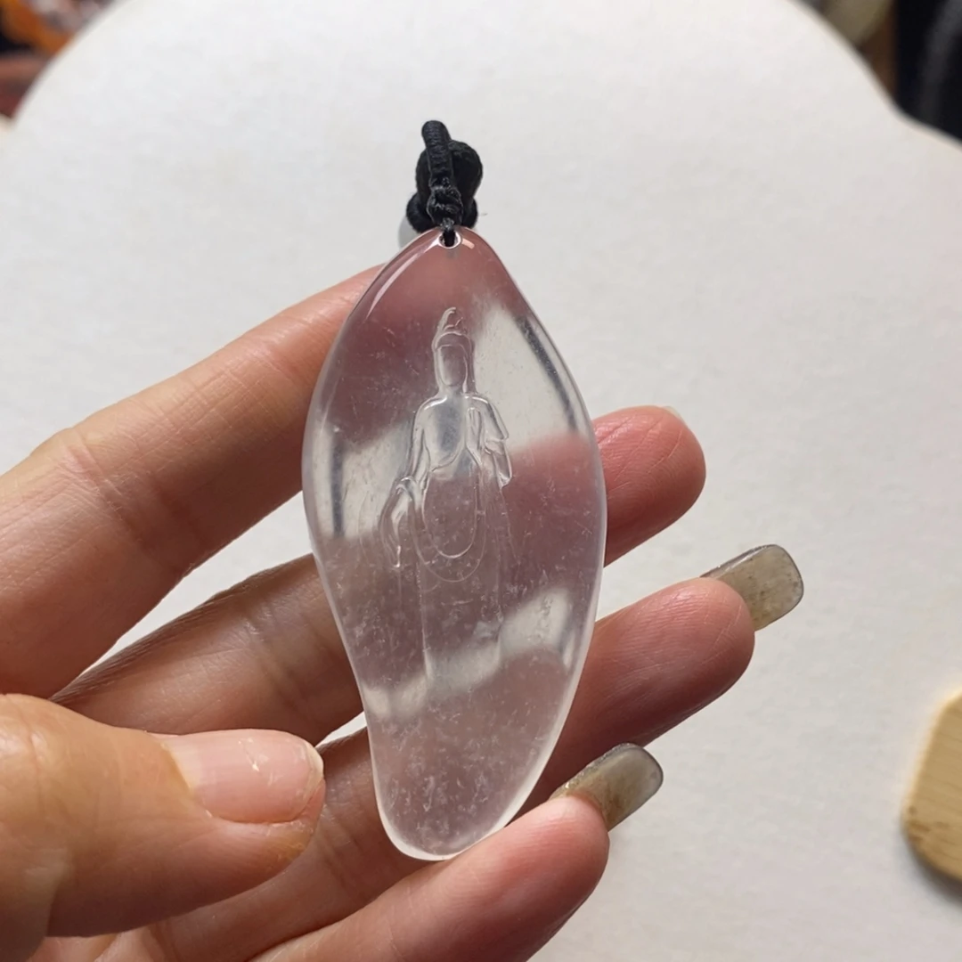 石英质玉未镶嵌颈饰