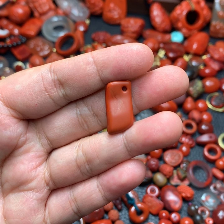 南红玛瑙未镶嵌颈饰