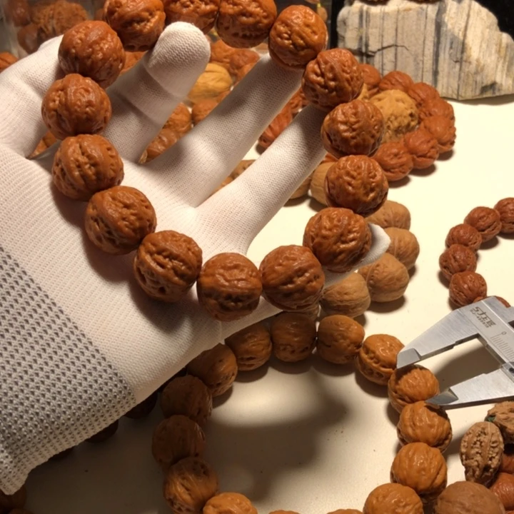 文玩核桃手串门墩