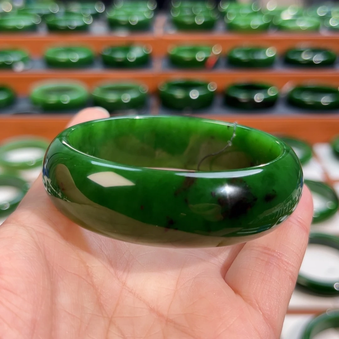 未镶嵌手镯和田玉（碧玉）