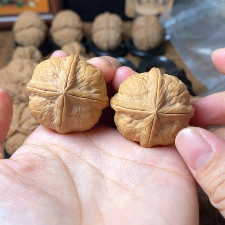 @***狼云南铁核桃默认微瑕124