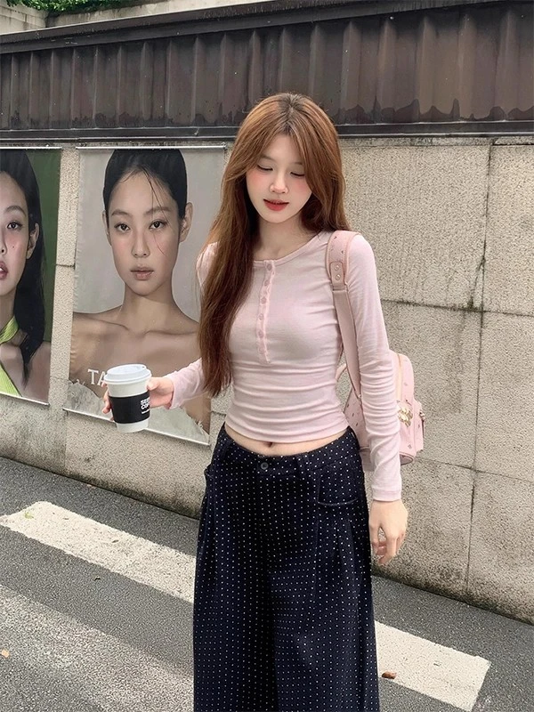 韩系粉色亨利领正肩长袖t恤女春秋内搭打底衫修身显瘦甜辣妹上衣