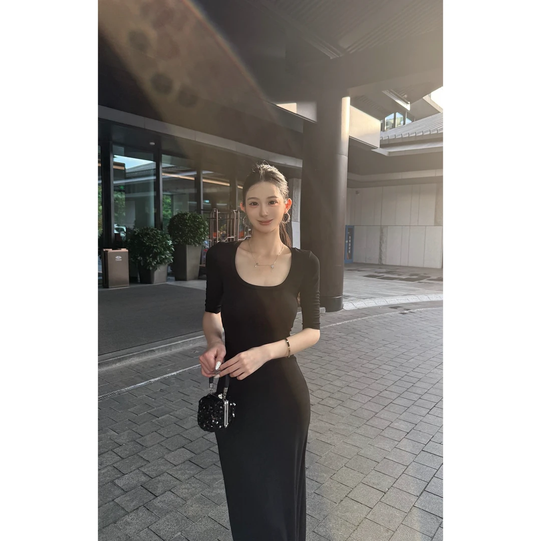 中袖气质显瘦小众连衣裙