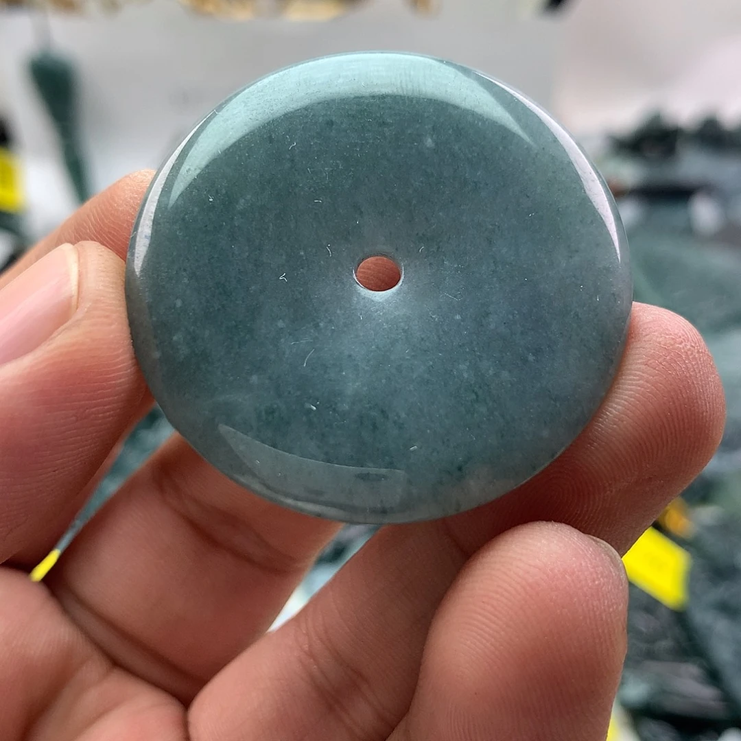 翡翠未镶嵌颈饰扣子