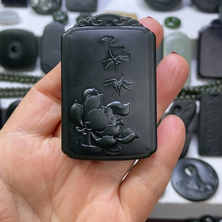 和田玉未镶嵌珠宝奇石