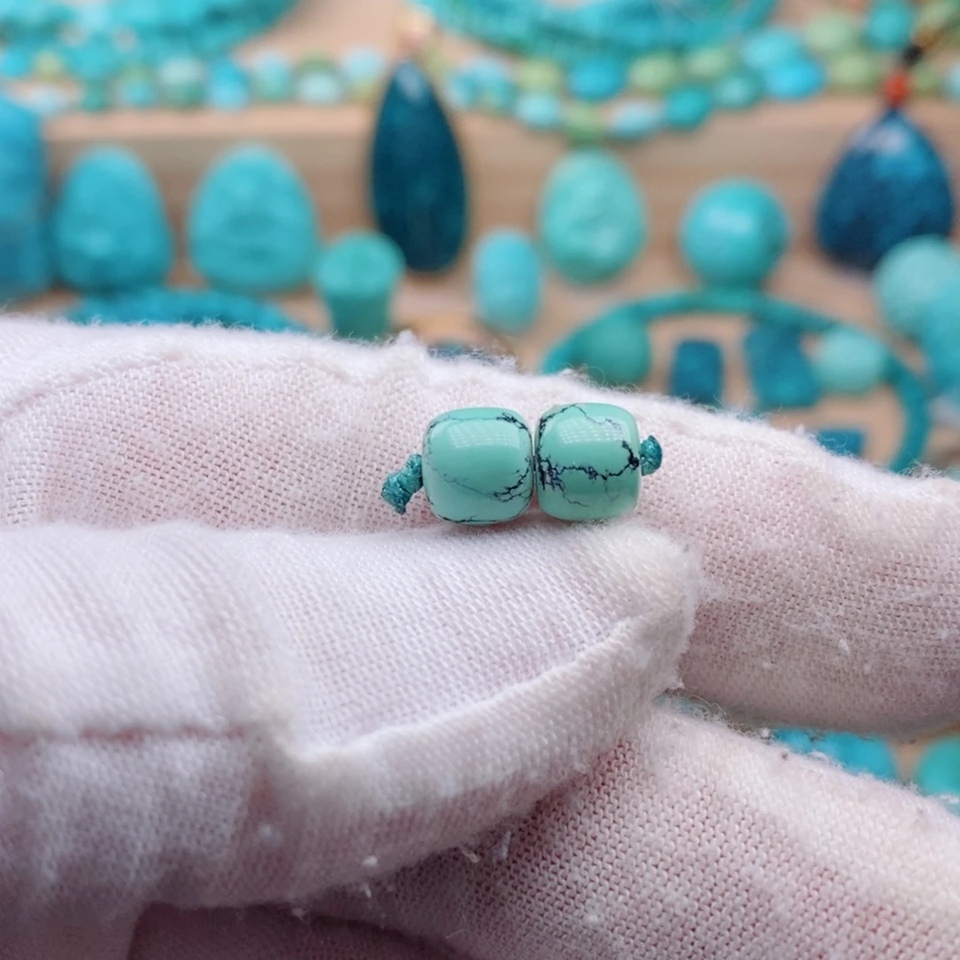 绿松石未镶嵌挂件