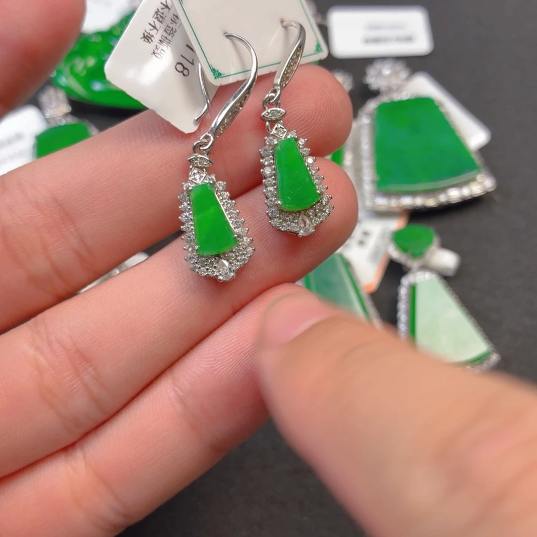 翡翠银S925镶嵌颈饰