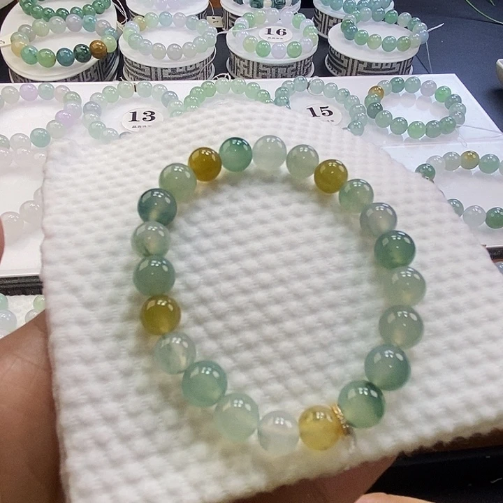 定制翡翠未镶嵌翡翠卡8