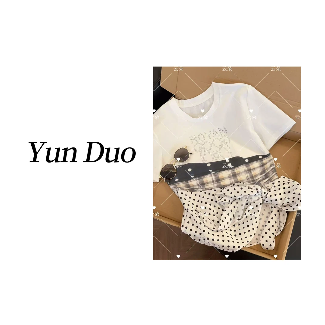 云朵定制【港姐】时尚波点俏丽设计感短袖LC62