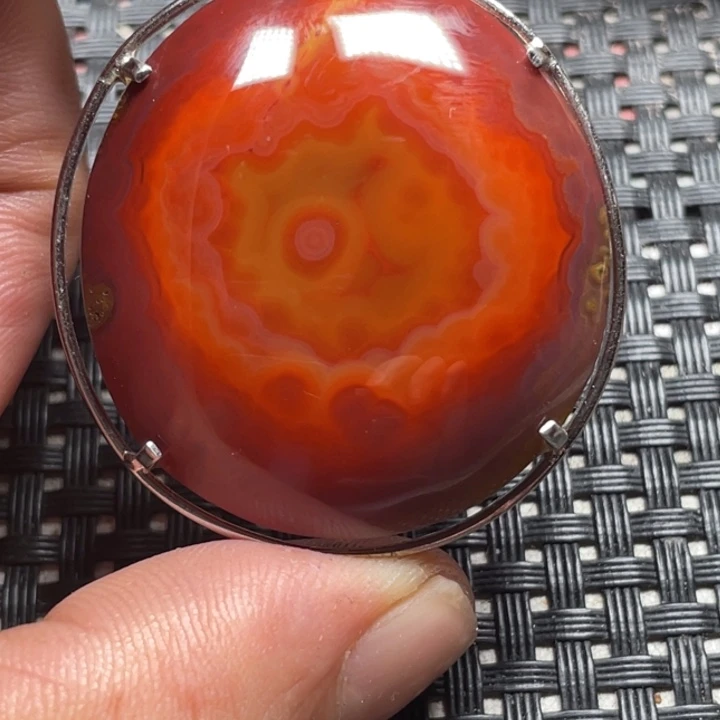 悄***7玛瑙/玉髓未镶嵌颈饰