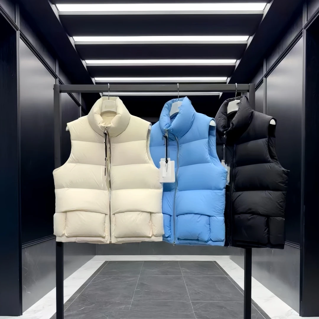 【彭彭甄选】3D立体绗缝立领拉链羽绒马甲A01