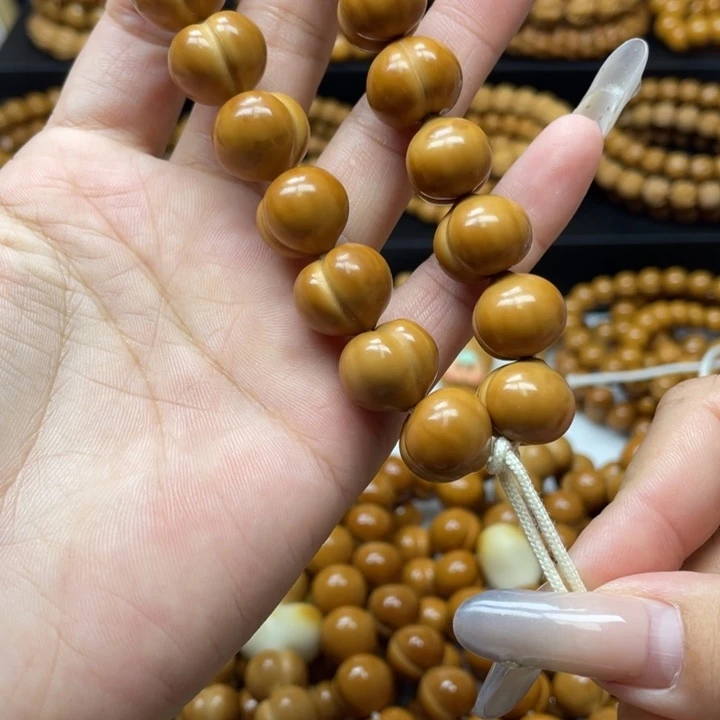 蝎***莱猴头核桃吊坠全品柯基屁桃