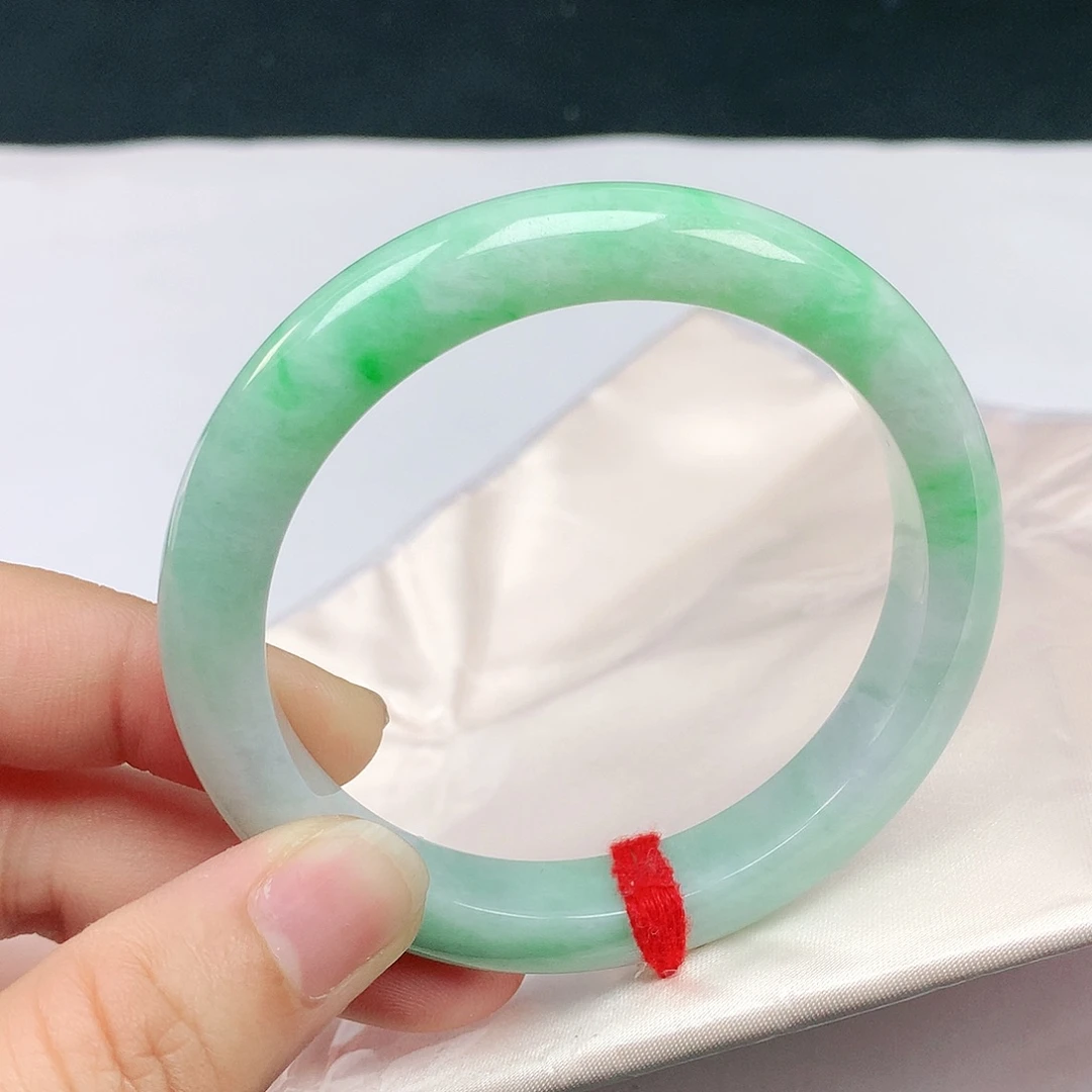 翡翠手镯未镶嵌56圈2151