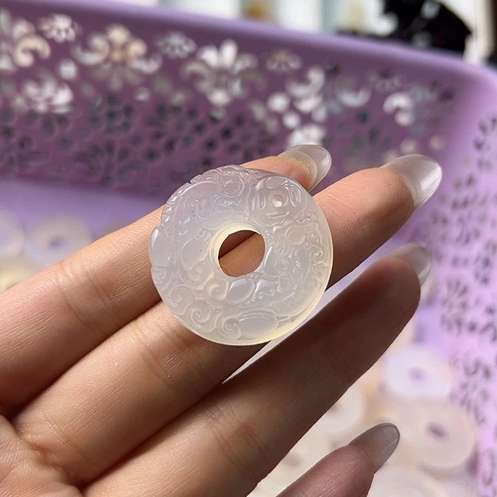 玛瑙/玉髓颈饰合金